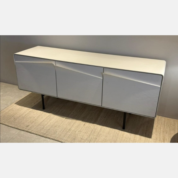 :: Outlet :: Buffet Pele