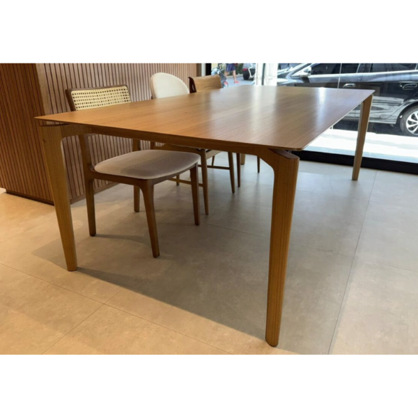:: Outlet :: Mesa de jantar Isis