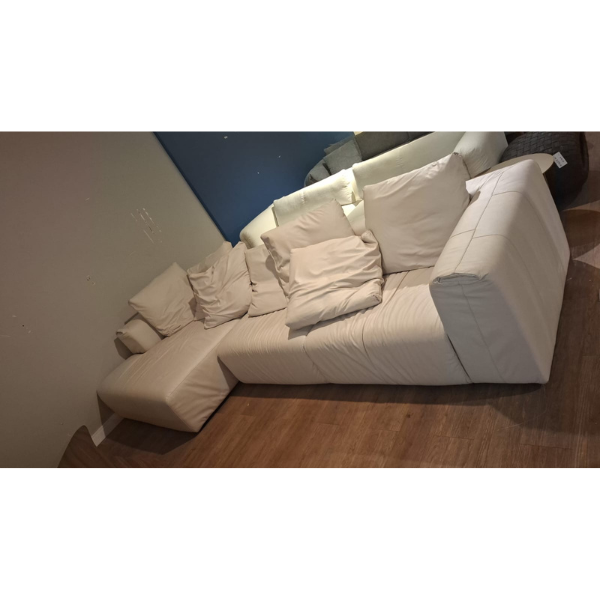 :: Outlet :: Sofá Maracatu