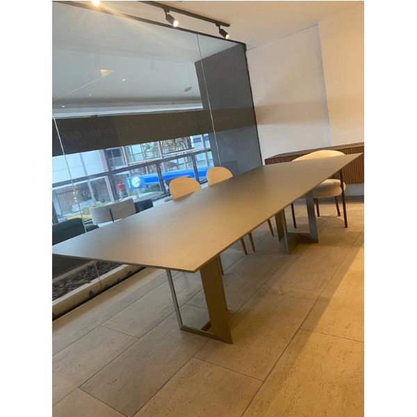 :: Outlet ::  Mesa de Jantar Premium